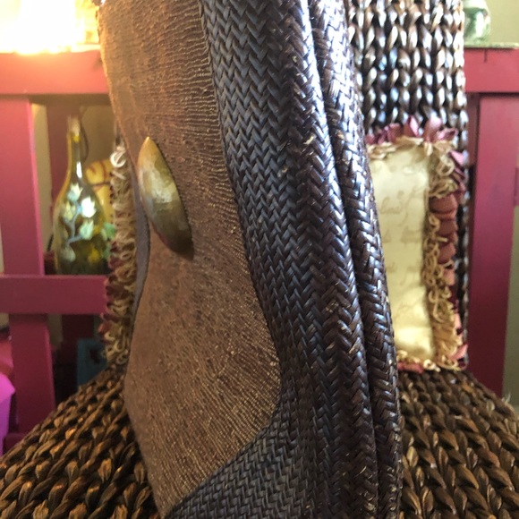 Stunning Handwoven Bag From Java Island, Indonesia - Picture 3 of 8